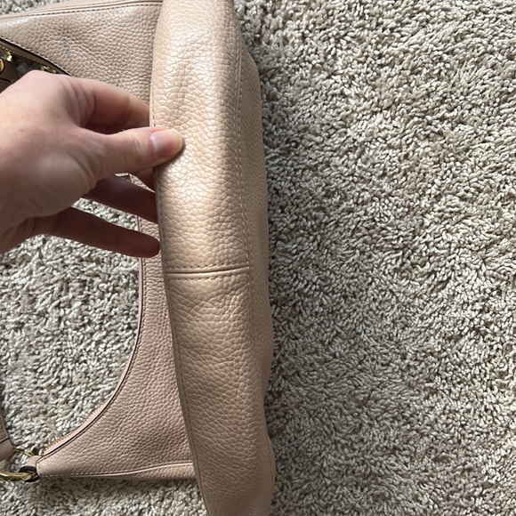 Michael Kors Light Pink Leather Handbag - Picture 5 of 8